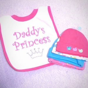 DADDY’S PRINCESS BIB w/ 4 pack hat BUNDLE!!😍😍